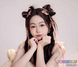  喜欢口爆的深圳浮岛COS小姐姐