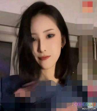  孩子醒了要喝奶我在后面插嫂子