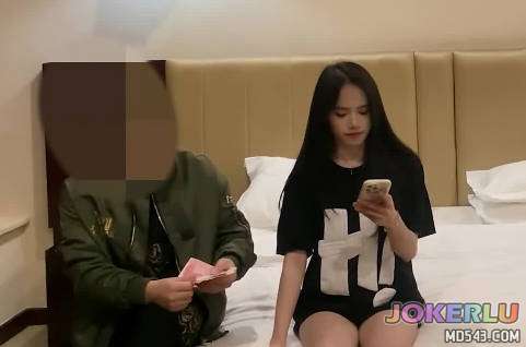  含鲍待放吹弹可破娇羞少女眉眼怀春 推车探花